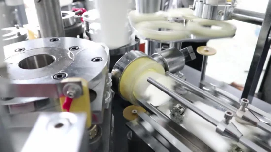 Vollautomatische Maschine zur Herstellung von Pappbecherformmaschinen